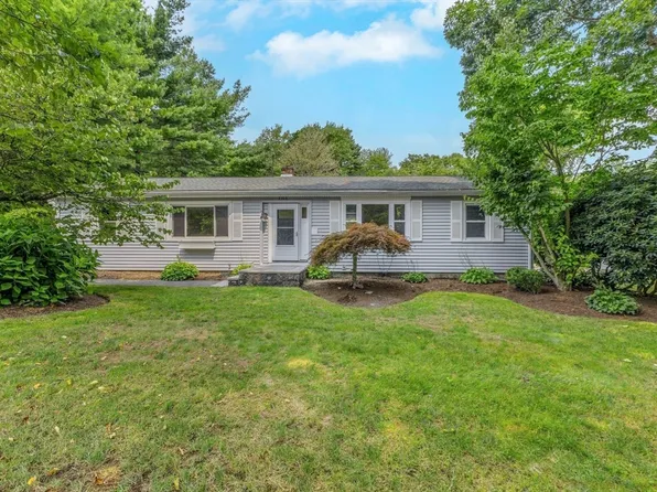 2308 County St, Taunton, MA 02780