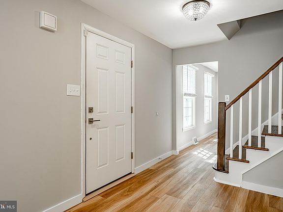 5th image of 1233 Spring Valley Ln
