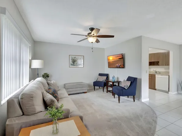 479 Burgundy J, Delray Beach, FL 33484