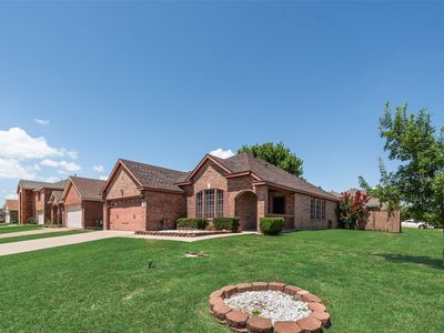 6807 Lake Jackson Dr, Arlington, TX, 76002