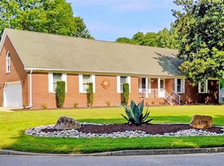 1300 Saint Brides Rd W, Chesapeake, VA 23322