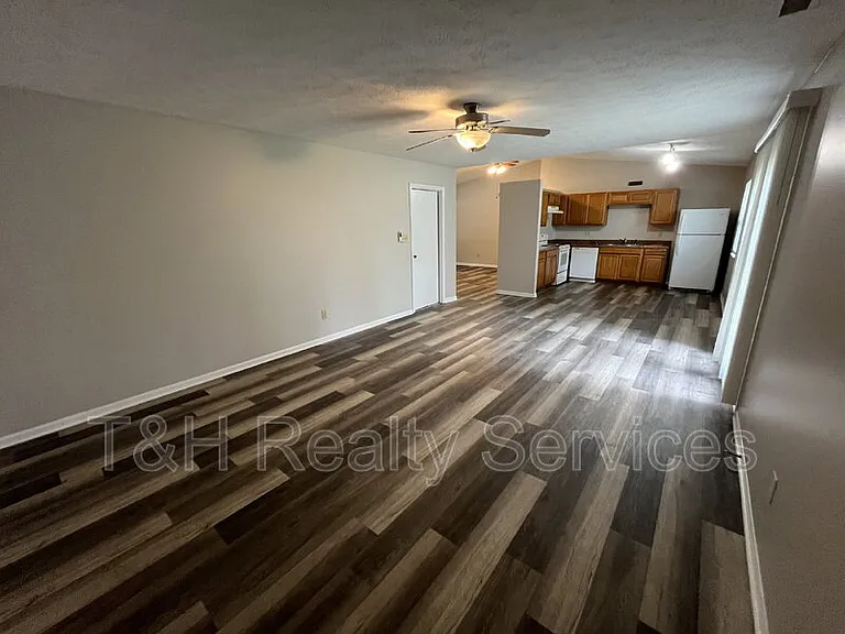 8114 Jade Ct — Photo 5