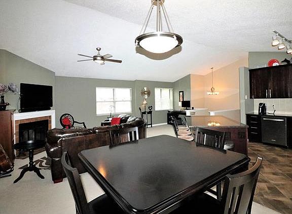 3rd image of 8870 Flamingo Ct