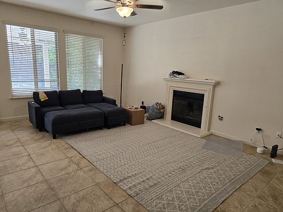 3rd image of 1733 Pico Rivera Dr