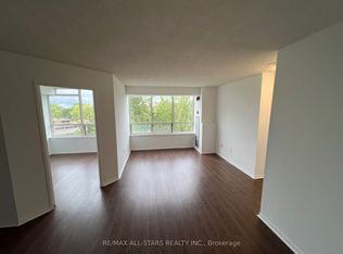 5 Greystone Walk Dr #611, Toronto, ON M1K 5J5