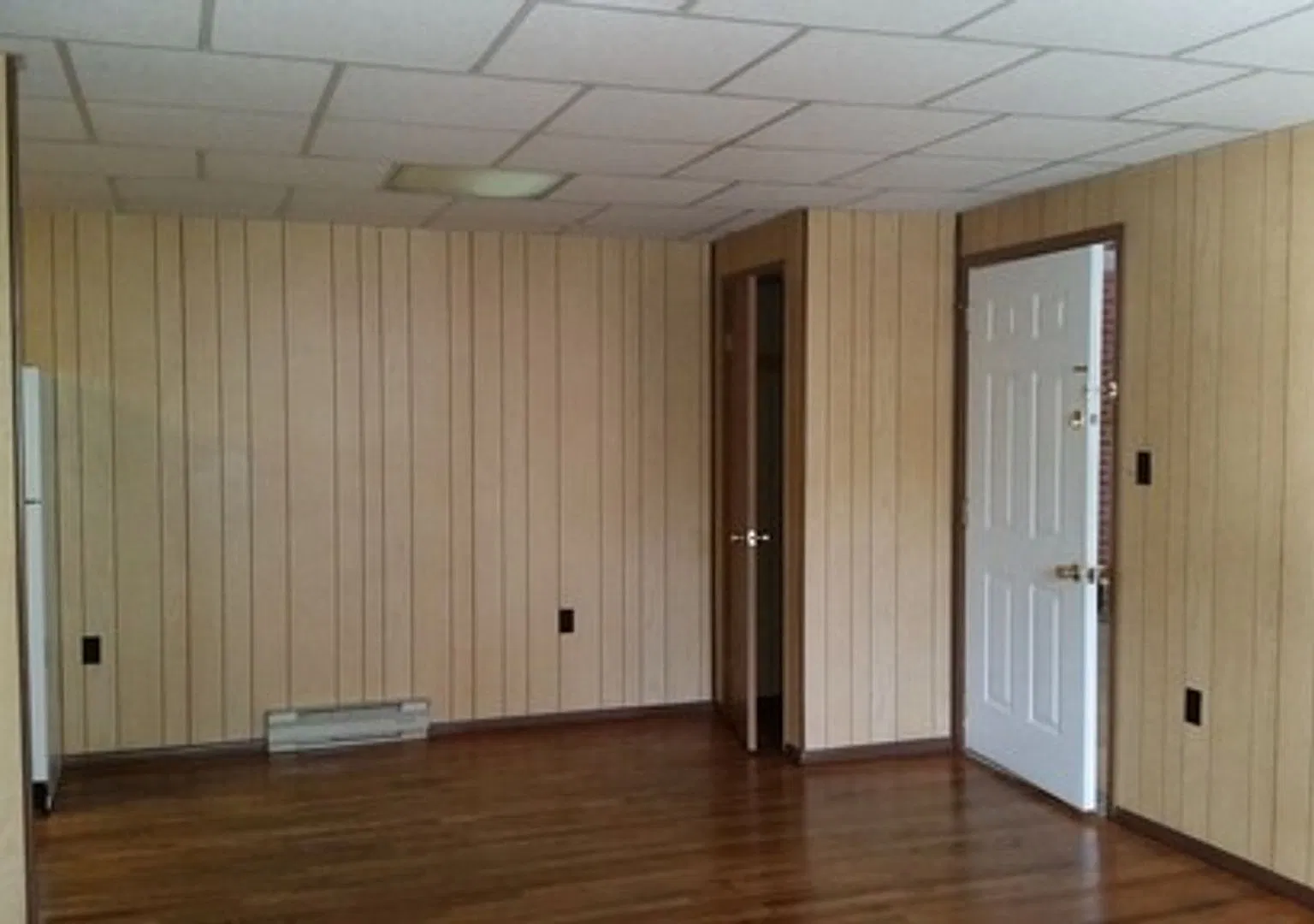 West German St 315 Apartment — Photo 3