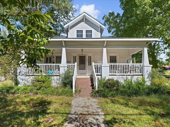 617 Charlotte Ave, Sanford, NC 27330