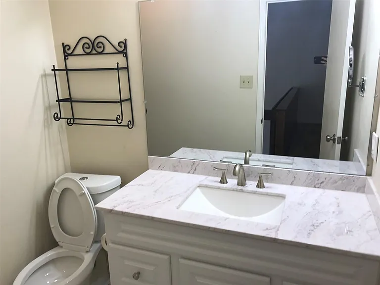 12633 Memorial Dr #106 — Photo 15