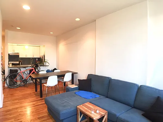 Rented by Triplemint | media 27