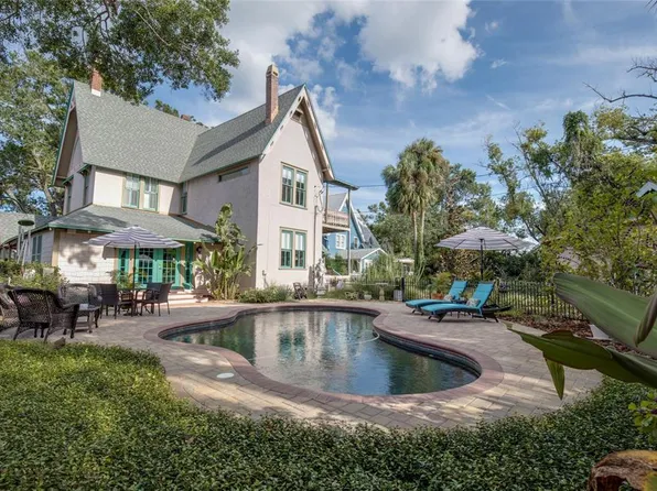 101 Read St, Tarpon Springs, FL 34689