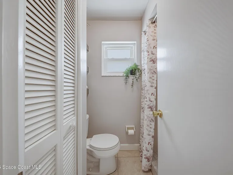 2224 Westminster Dr — Photo 18