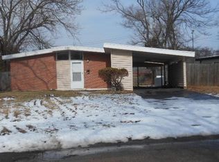 8401 Red Fir Dr, Saint Louis, MO