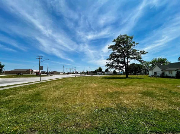 N Market St, Monon, IN 47959