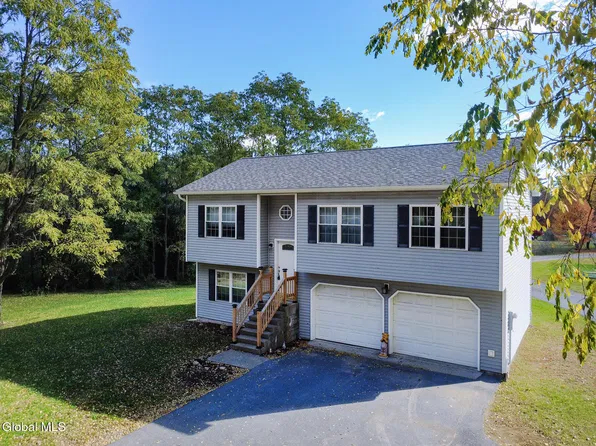 61 Locust Ridge Drive, Corinth, NY 12822