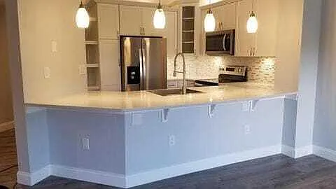 300 Uno Lago Dr — Photo 2