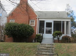 3949 1st St SW, Washington, DC 20032