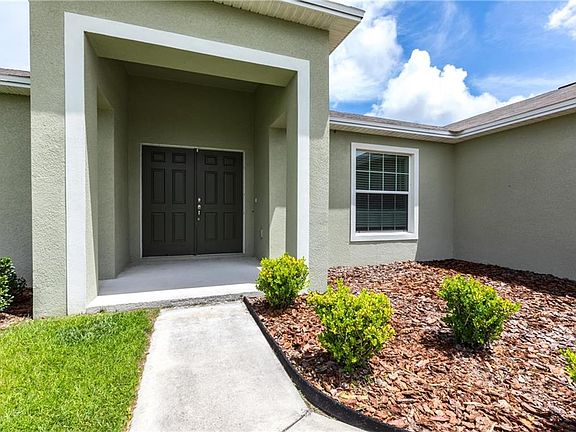 4th image of 532 Majestic Gardens Blvd