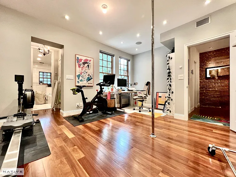 98 India St #3 — Photo 6