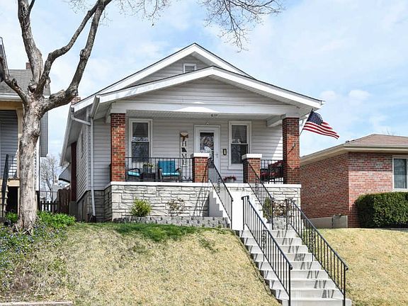 3rd image of 5617 Murdoch Ave