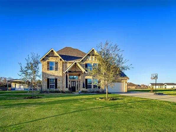4611 Red Fox Circle, Baytown, TX 77523