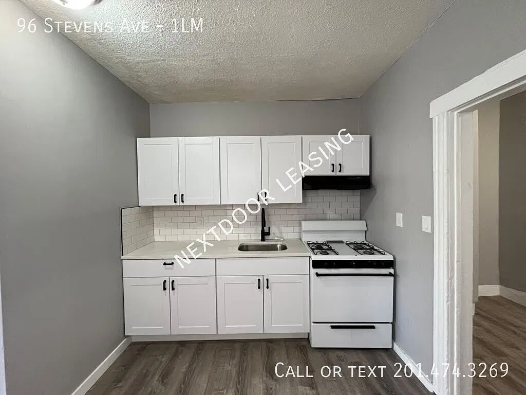 96 Stevens Ave — Photo 1