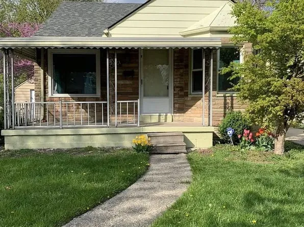 19661 Kenosha St, Harper Woods, MI 48225