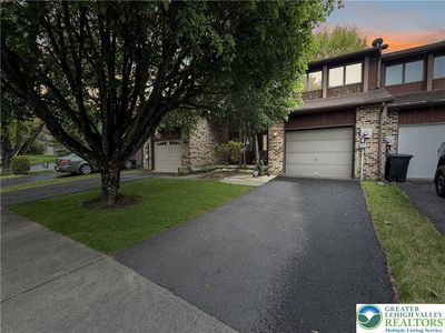 1736 Falcon Dr, Bethlehem, PA, 18017