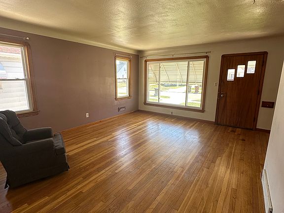 5th image of 8204 Kenton Ave