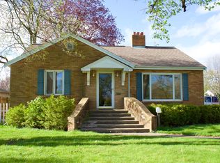 1210 Croxton Ave, Bloomington, IL 61701