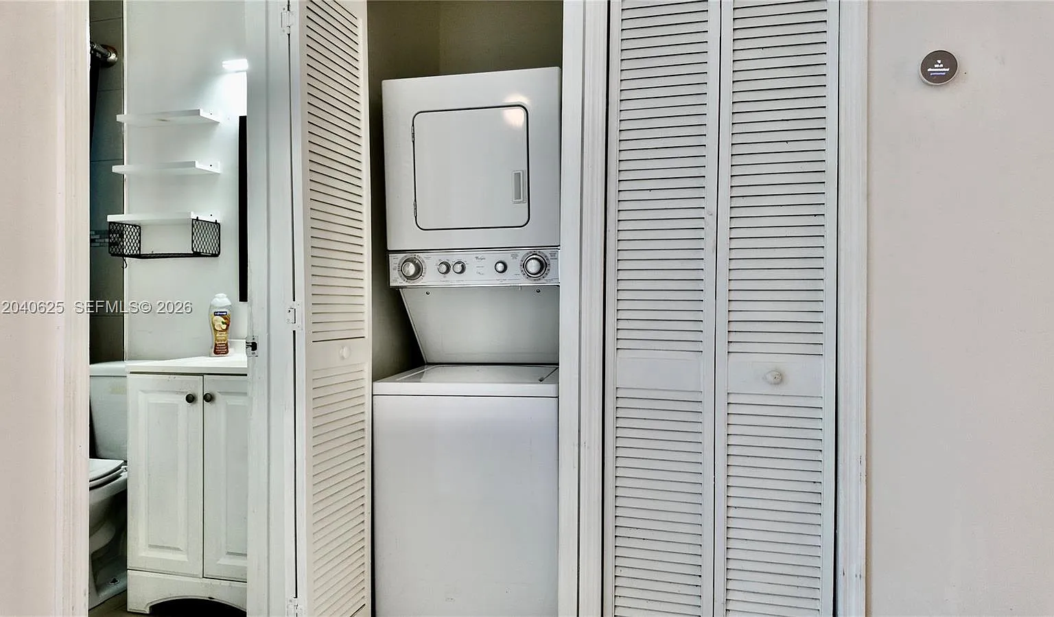 Lenox Courtyard Condo — Photo 4