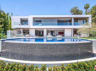 1401 Londonderry Pl, Los Angeles, CA 90069