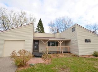 2621 Dunwoody Dr, Madison, WI 53713