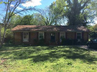 110 Angus Ln, Athens, GA 30607