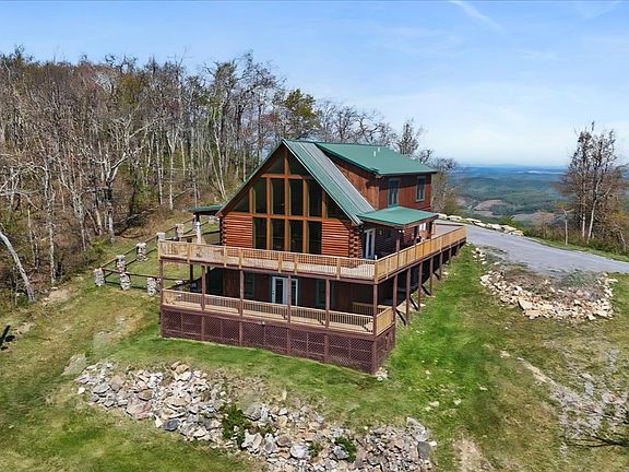 2nd image of 1422 Oneida Peak Rd