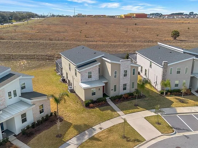 9084 Sommerset Hills Dr — Photo 43