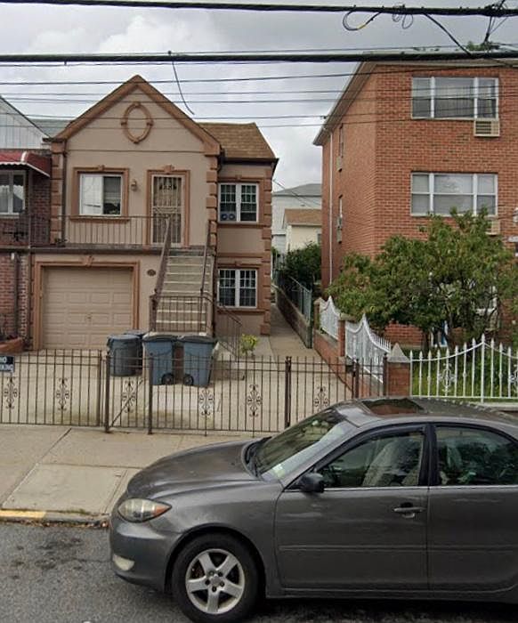 1st image of 3251 Ampere Ave #1