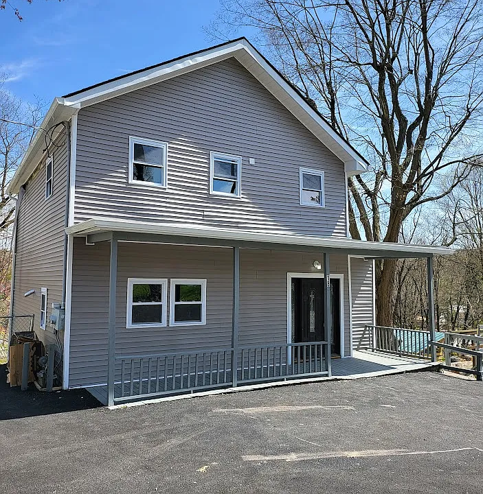 18 High St #1