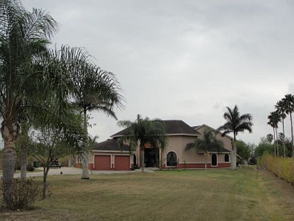 3rd image of 1010 Acacia Lake Dr