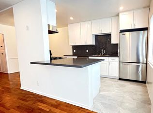 2009 Preuss Rd #5, Los Angeles, CA 90034