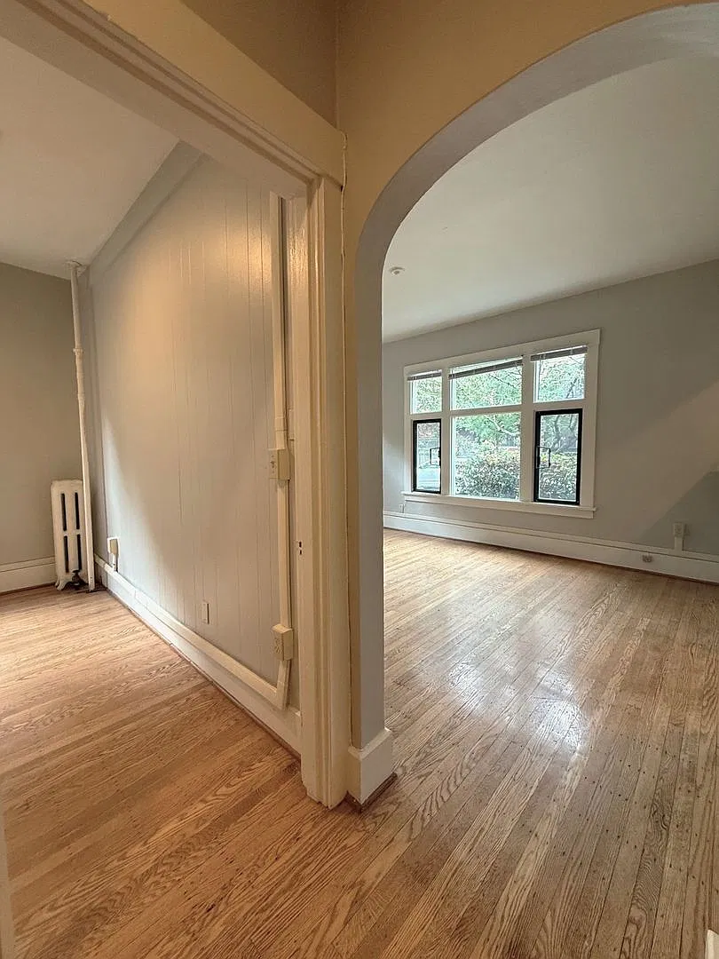Clairingle Apartments — Photo 3