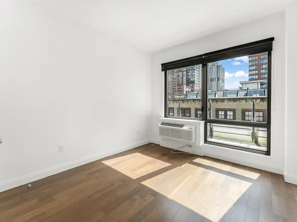 148 1st Street image 120 of 204