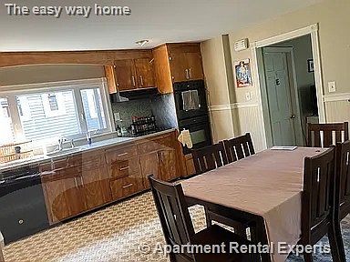 2nd image of 91 Porter St #2