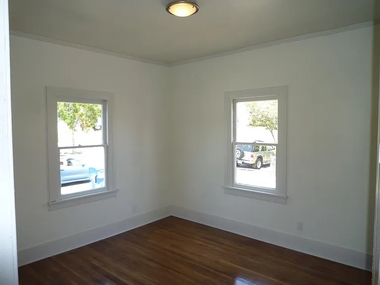 848 N Harvard Blvd — Photo 8