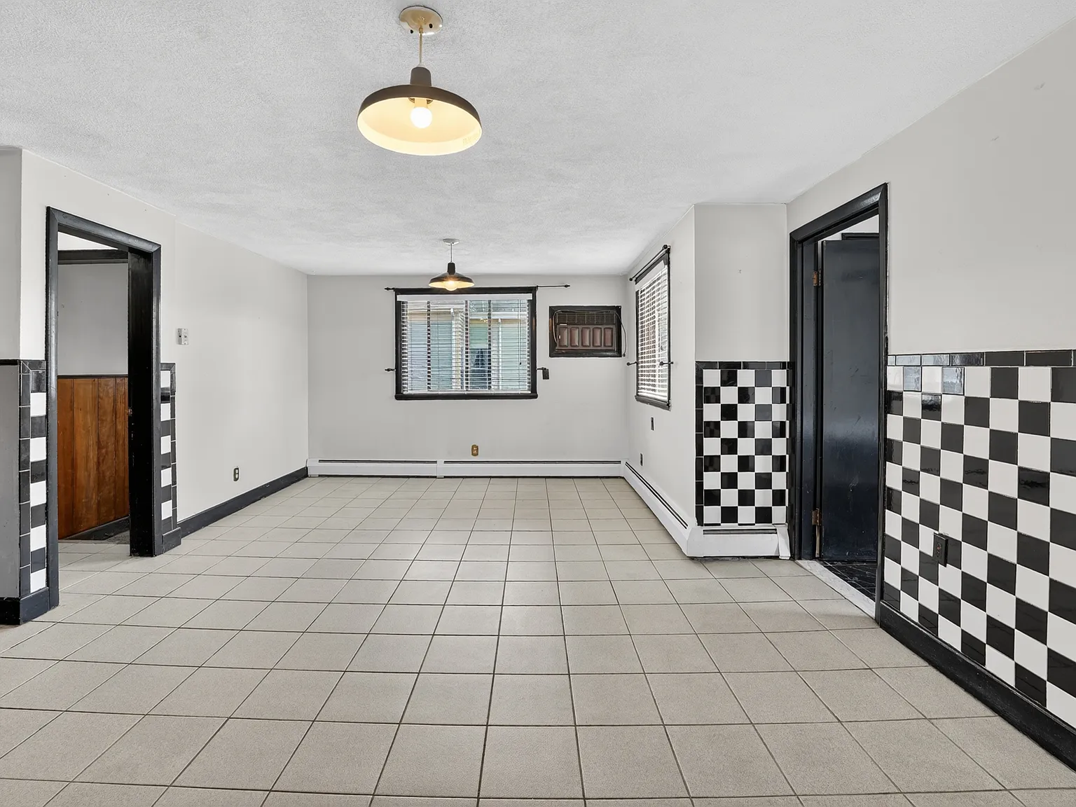 54 Flint St — Photo 3