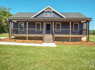 6292 Hill Gates Trl, Cherryville, NC 28021