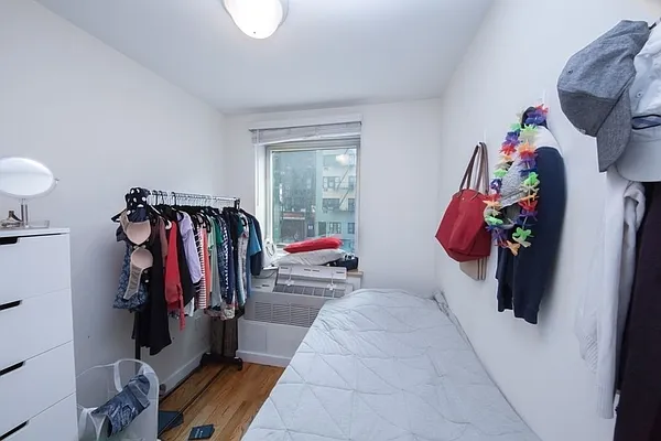 Rented by REAL New York | media 50