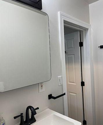 New medicine chest, faucet and accesories