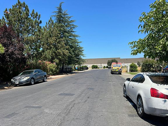 4th image of 7299 Mandy Dr