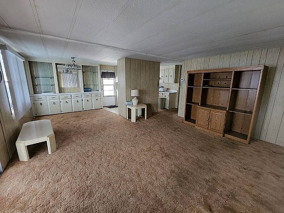 5th image of 13154 Grape Ave #221