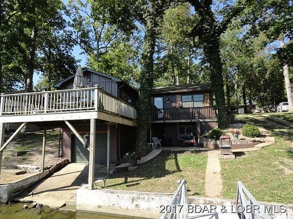 3rd image of 32071 Gentry Ln